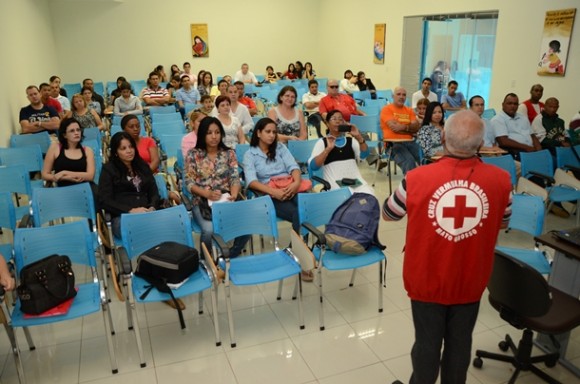 Imagem: Curso da Cruz Vermelha Voluntários da Cruz Vermelha são investidos neste sábado