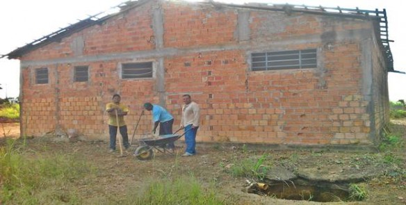 Imagem: ImReforma do Centro comunitario do Vila Rica Centro Comunitário da Vila Rica está sendo reformada