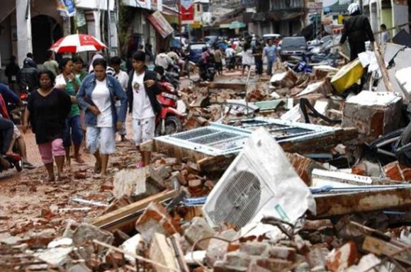 Imagem: indonésia Indonésia lança alerta tsunami após forte terremoto