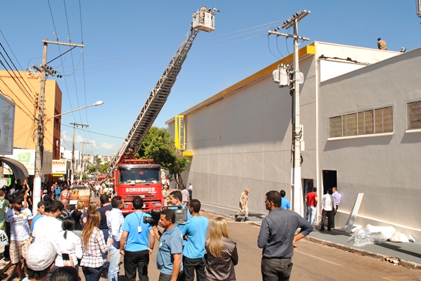 Imagem: Incendio nas lojas Pernambucanas   07
