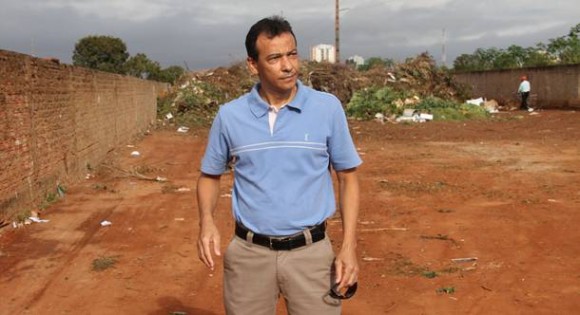 Imagem: Luiz Divino Gobe 01 Secretário atende denúncias de depósito irregular de lixo e lamenta má utilização