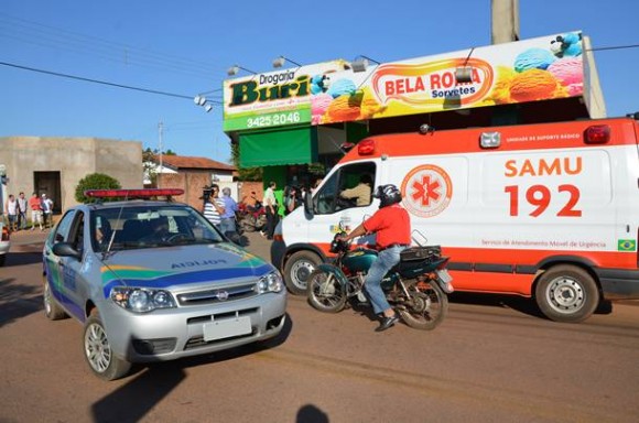 Imagem: Homem baleado durante assalto 01 Dono de Farmácia é baleado durante assalto
