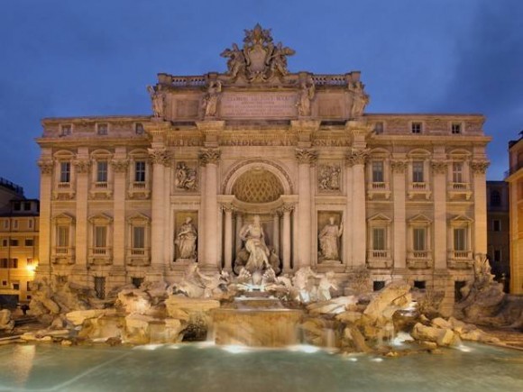 Imagem: MUSEU Peças decorativas caem da Fontana di Trevi e turistas ficam preocupados