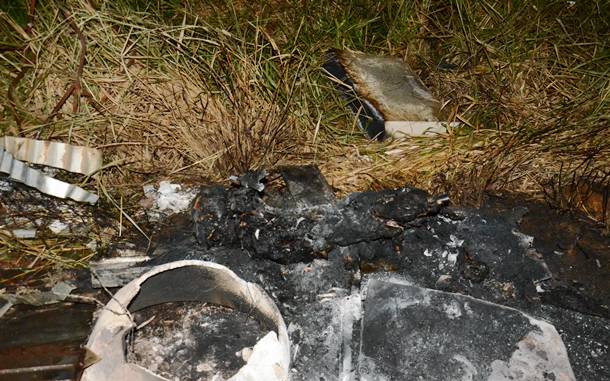 Imagem: corpo encontrado queimado na MT 270 dia 06 de junho 02