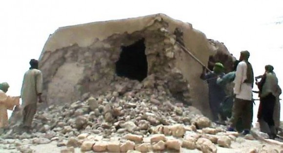 Imagem: ATAQUE Islamitas voltam a atacar patrimônio cultural em Timbuktu, no Mali