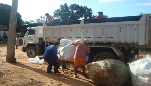 Imagem: lixo recolhido Material reciclável recolhido em aldeias somam cerca de 500kg
