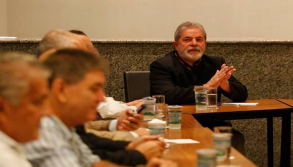 Imagem: lula Joaquim Barbosa defende que Ministério Público investigue Lula