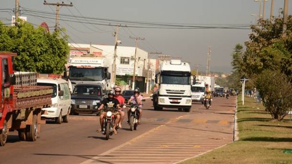 Imagem: passeata dia do motorista 22 de julho de 2012 01 Cerca de 2.500 motoristas recebem a Benção de São Cristóvão