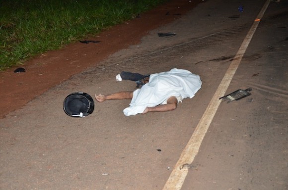 Imagem: Acidente no Anel Viario 05 Motociclista morre em acidente no Anel Viário