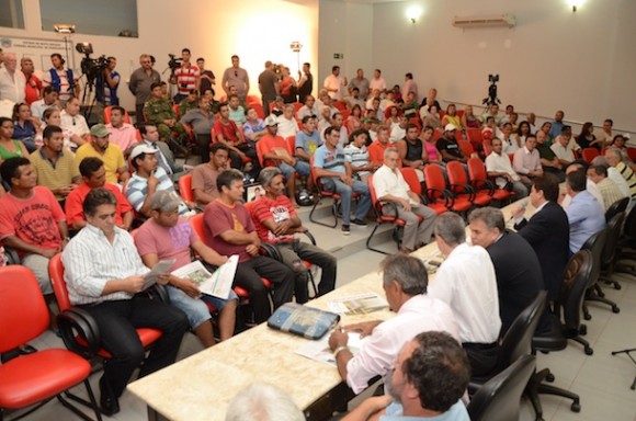 Imagem: Audiencia publica sobre a lei da pesca 04 Pescadores e autoridades participam de Audiência Pública sobre a Lei da Pesca