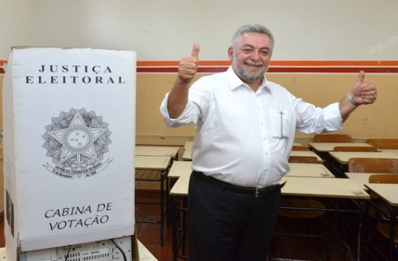 Imagem: Percival votando Percival Muniz é eleito em Rondonópolis
