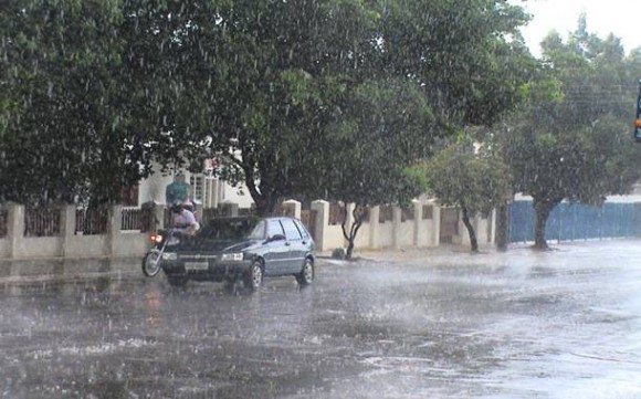Imagem: chuva d A previsão é de tempestade para Rondonópolis nesta terça-feira