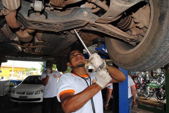 Imagem: mecanico 3º Encontro Regional de Reparadores de Veículos começa hoje