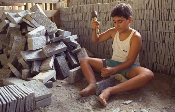 Imagem: TRABALHO ESCRAVO Brasil vai sediar conferência global sobre trabalho infantil