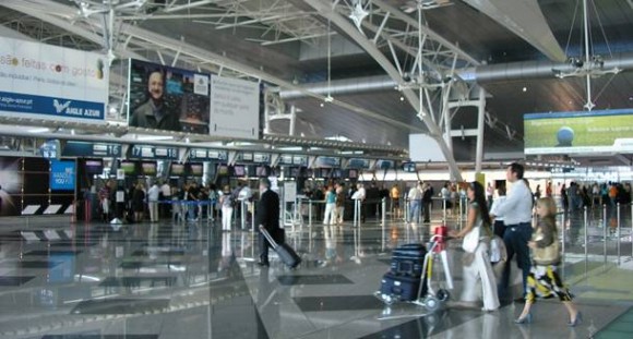 Imagem: AEROPORTO2 Atrasos de voos em cidades-sede da Copa caem 20%