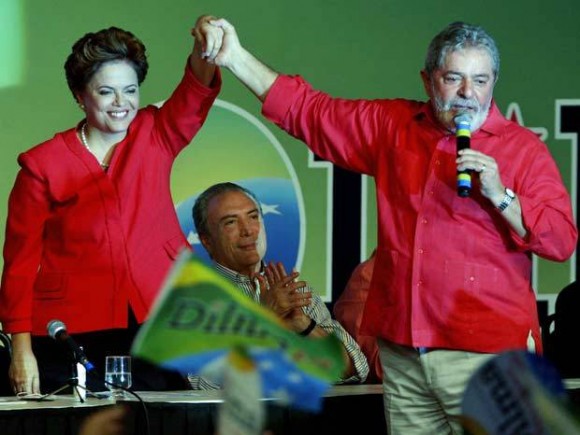Imagem: DILMA E LULA Com Lula ou Dilma, PT hoje venceria no primeiro turno