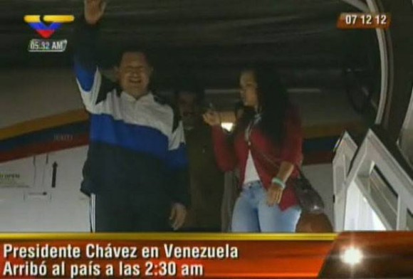 Imagem: HUGO CHAVES Chávez retorna à Venezuela após tratamento em Cuba