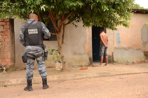 Imagem: Operacao da policia militar na Vila Canaa  04