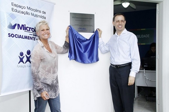Xuxa e o empresário Carlos Martins (Thyago Andrade/Foto Rio News)