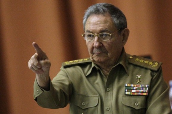 Cuba terá feriado na sexta-feira santa, segundo declaração de Raúl Castro nesta segunda (18) (Foto: Reuters)