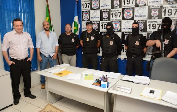 Equipe responsável pela prisão de Dayvid Luiz da Silva acusado do latrocínio de Rusiovando – Foto: Varlei Cordova/AGORA MT