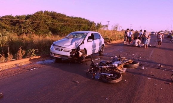 Veículos que se envolveram no acidente - Foto: José Antonio Araújo / AGORA MT