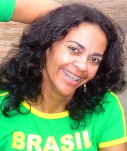 Jozelma do Nascimento Pesqueira Gimenes, morta com um tiro no peito dentro da própria casa - Foto: Reprodução / Arquivo Pessoal