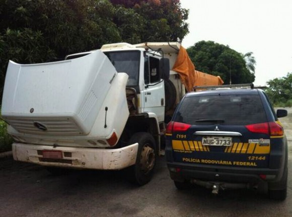  O chassi do veículo estava com indícios de adulteração - Foto: Divulgação / Assessoria