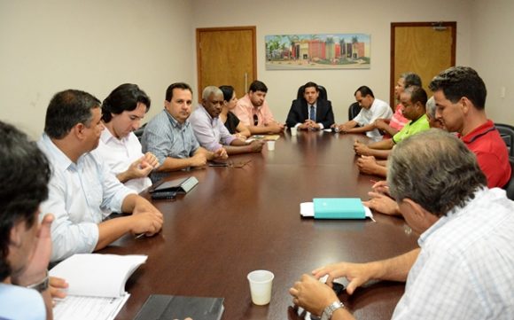 Vereadores, representantes da região Salmen participaram da reunião - Foto: Aécio Morais / AGORA MT