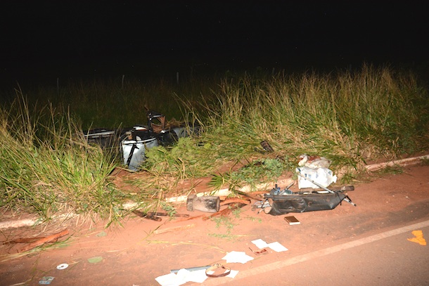 Imagem: Veículo envolvido no segundo acidente - Foto: Varlei Cordova / AGORA MT