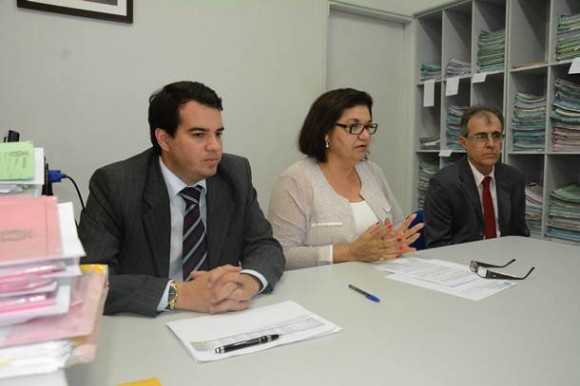 Procurador, juíza ée secretário na coletiva de imprensa – Foto: Ronaldo Teixeira/AGORA MT