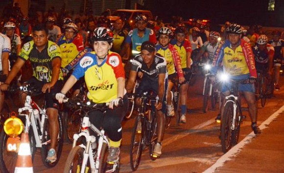 Vários ciclistas estiveram presente - Foto: Ronaldo Teixeira / AGORA MT 