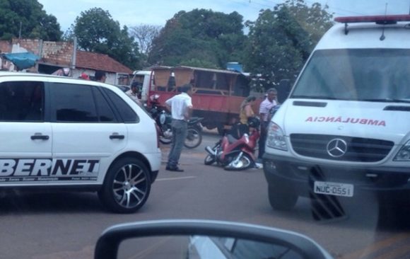 Acidente aconteceu no cruzamento da avenida Paraná com a Duque de Caxias - Foto: Você Repórter / AGORA MT