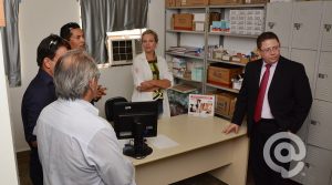Secretário visitando a enfermaria do presídio - Foto: Ronaldo Teixeira - AGORA MT 