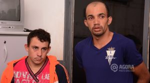 Os dois jovens foram presos com um revólver e munições - Foto:Messias Filho / Agora MT