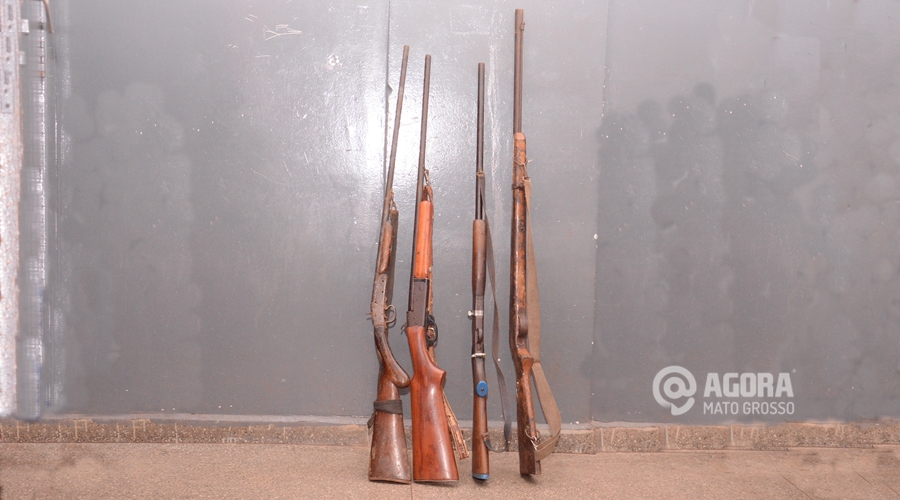 Armas apreendidas pela Policia Ambiental-Foto:Messias Filho/AGORA MT