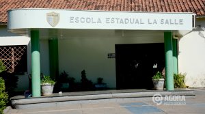 Fachada Escola Estadual La Salle.Foto: Varlei Cordova / AGORAMT