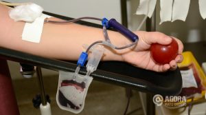 Paciente doando sangue.Foto:Varlei Cordova/AGORAMT