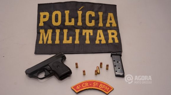 Arma de fogo aprendida pela Policia Militar - Foto : Messias Filho / AGORA MT