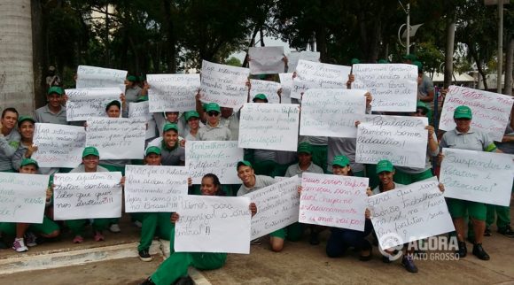 Verdinhos protestam contra suspensão do Rotativo Rondon - Foto: AGORA MT