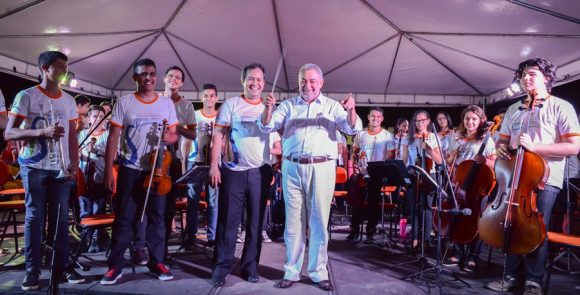 Prefeito compareceu na apresentação da Orquestra Sinfônica Jovem de Rondonópolis - Foto: Assessoria
