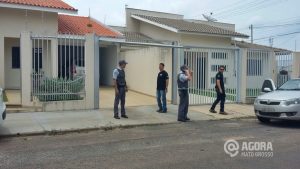PM e Polícia Civil durante ocorrência - Foto: José Antônio Araújo / AGORA MT