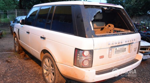 Veiculo Range Rover encontrado abandonado. Foto:Varlei Cordova/AGORAMT