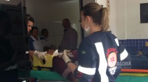 Vitima de acidente dando entrada na unidade hospitalar - Foto : José Antônio / AGORA MT