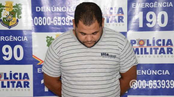 Cleber Lima de Oliveira preso por porte ilegal de arma de fogo .Foto: Varlei Cordova/AGORA MT