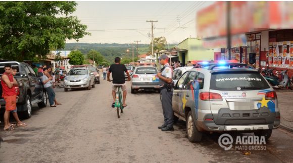 Tentativa de assalto em mercado na Vila Olinda .Foto: Varlei Cordova/AGORA MT