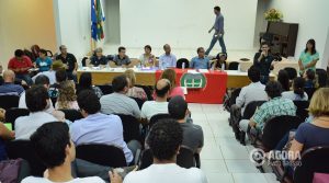 Os candidatos apresentaram suas propostas para os presentes Foto: Ronaldo Teixeira/AGORAMT