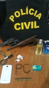 Armas e munições apreendidas pela Polícia Civil - Foto : Reprodução PJC