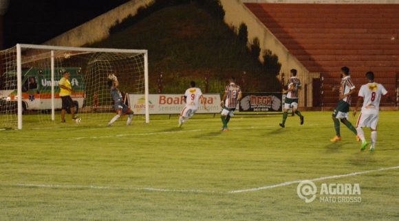 Gol do União no Estádio Luthero Lopes Foto : Varlei Cordova / AGORA MT