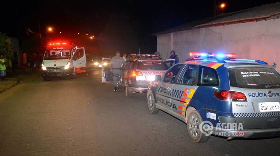 Polícia Militar e SAMU nos primeiros atendimentos a vítima - Foto : Messias Filho / AGORA MT